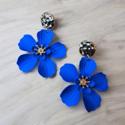 Boucles fleurs bleu